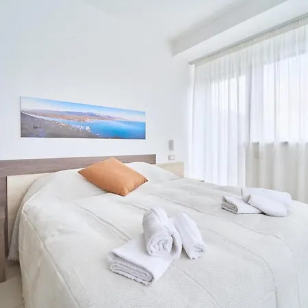 Firmafede 萨尔扎纳