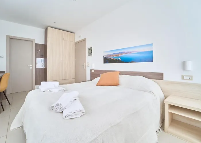 Firmafede 3* 사르자나