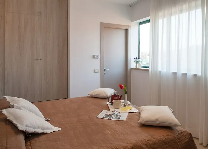 게스트하우스 Firmafede 사르자나