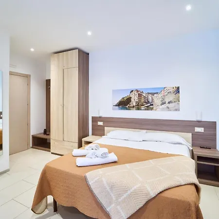 Firmafede Guest house Sarzana