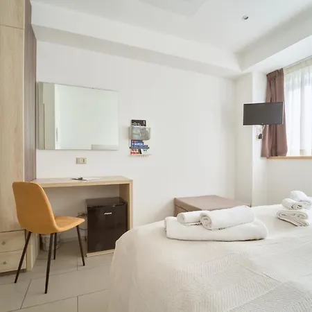 Firmafede 3* Sarzana
