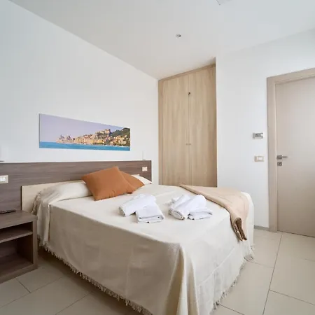 Firmafede 3* Sarzana